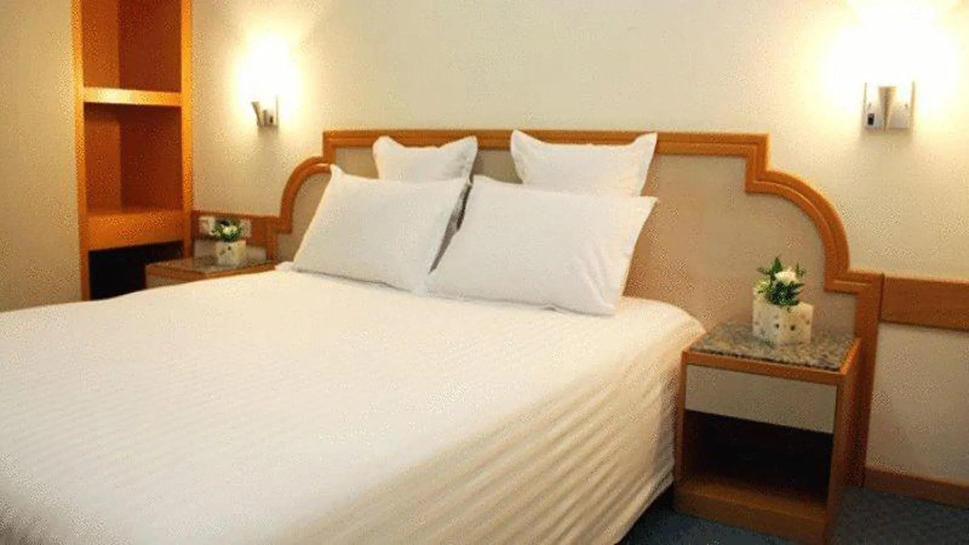 Swan Porto Alegre Hotel 4*,